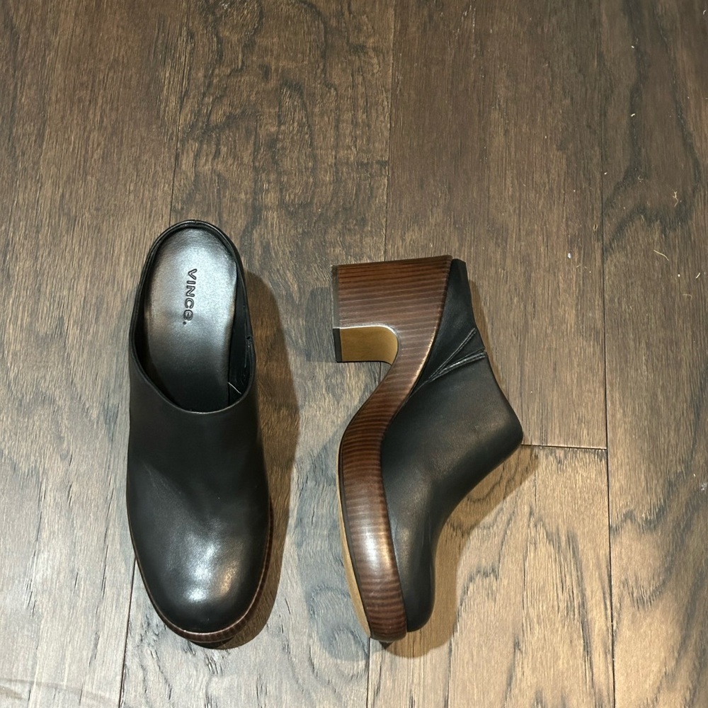 Vince clogs